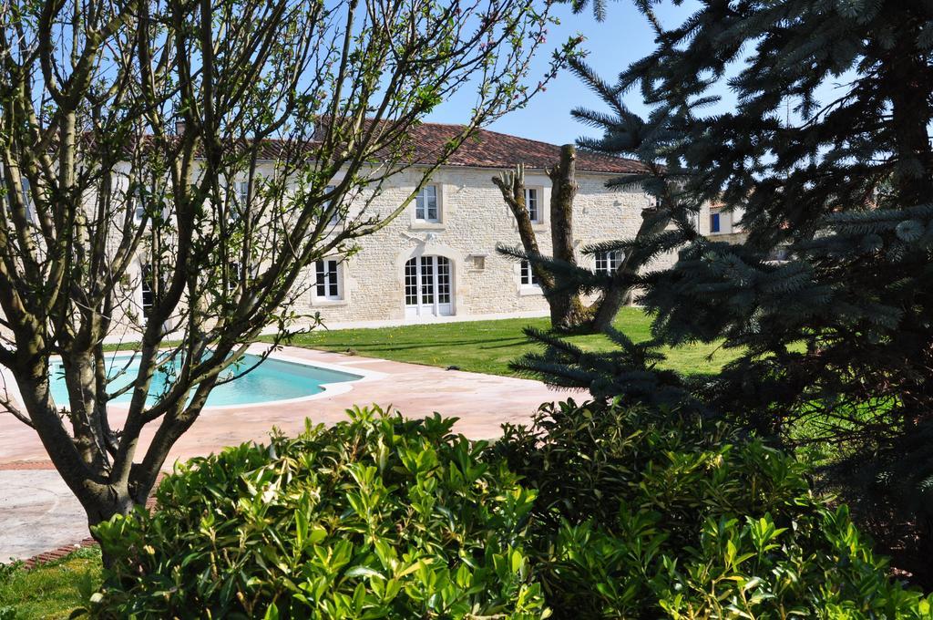 Bed and Breakfast Le Soleil Et Les Etoiles Saint-Sauveur-d'Aunis Exterior foto