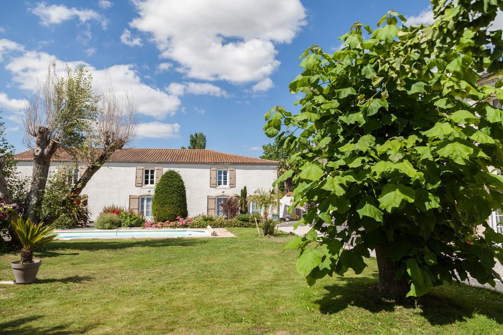 Bed and Breakfast Le Soleil Et Les Etoiles Saint-Sauveur-d'Aunis Exterior foto