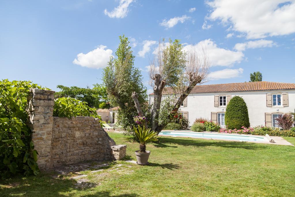 Bed and Breakfast Le Soleil Et Les Etoiles Saint-Sauveur-d'Aunis Exterior foto