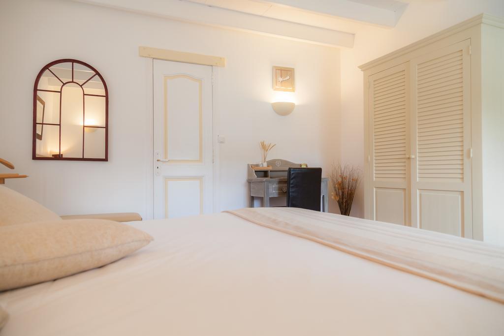 Bed and Breakfast Le Soleil Et Les Etoiles Saint-Sauveur-d'Aunis Exterior foto