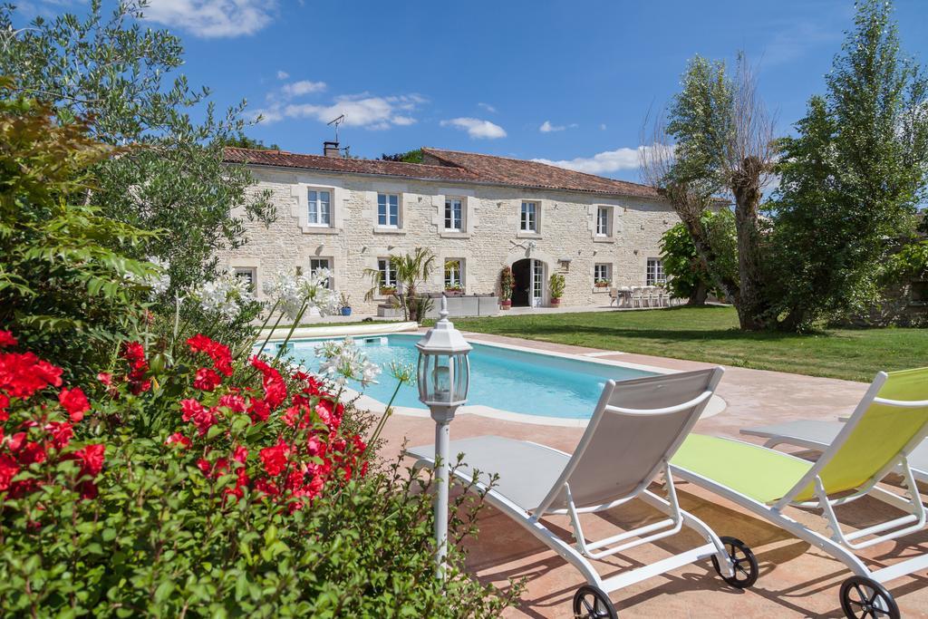 Bed and Breakfast Le Soleil Et Les Etoiles Saint-Sauveur-d'Aunis Exterior foto